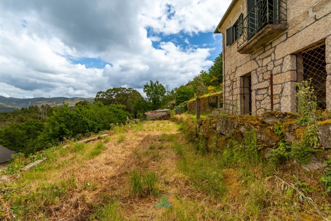 Moradia T3 para Venda em Britelo Foto 4