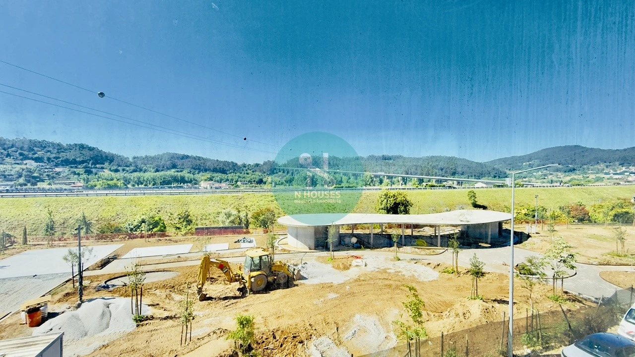 Armazém para Venda em Sequeira Foto 16