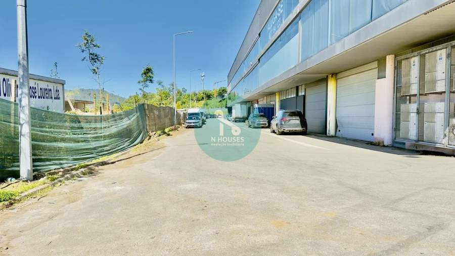 Armazém para Arrendamento em Sequeira Foto 18