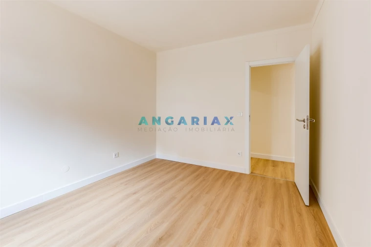 Apartamento T3 para Venda em Eiras e São Paulo de Frades Foto 5