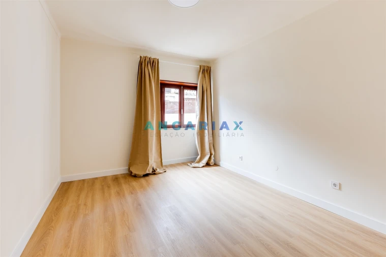 Apartamento T3 para Venda em Eiras e São Paulo de Frades Foto 23