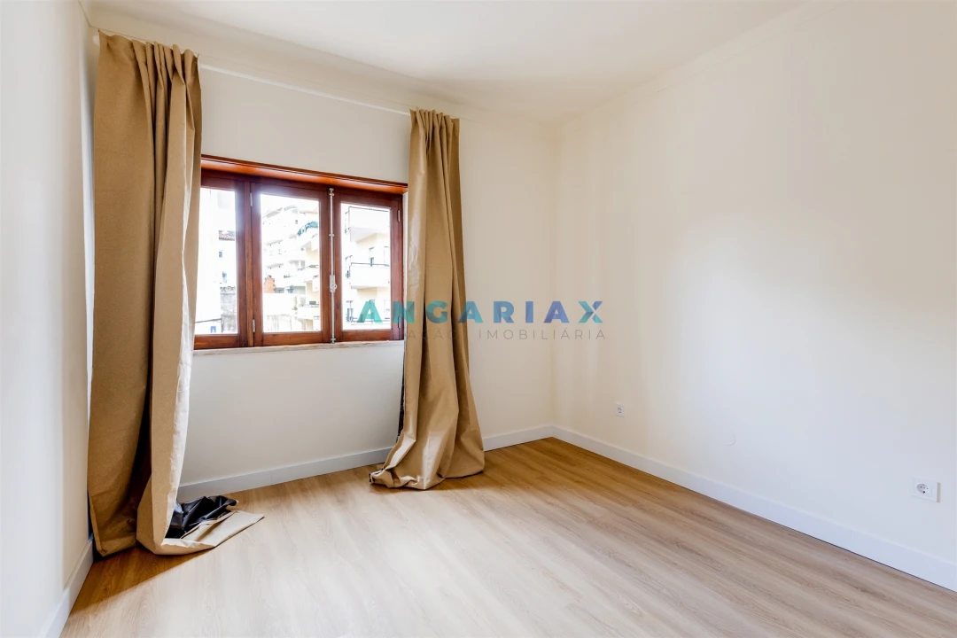 Apartamento T3 para Venda em Eiras e São Paulo de Frades Foto 14