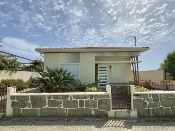 Moradia T2 para Venda em Vila Nova da Telha