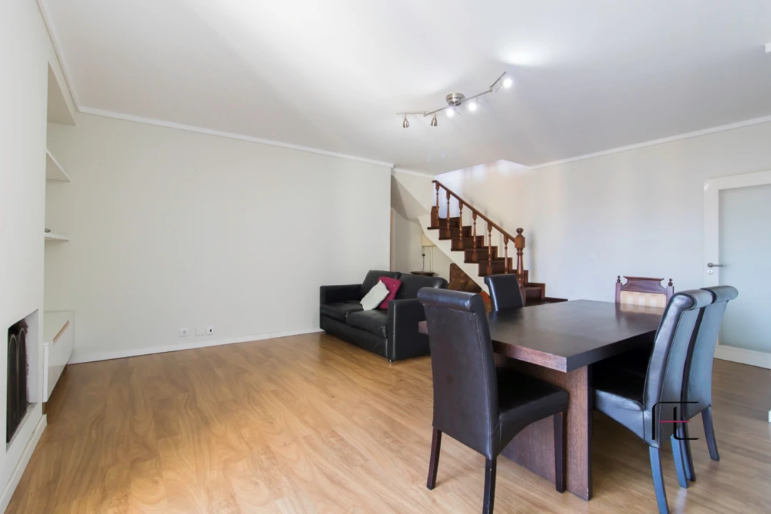 Apartamento T2 para Venda em Aradas Foto 6