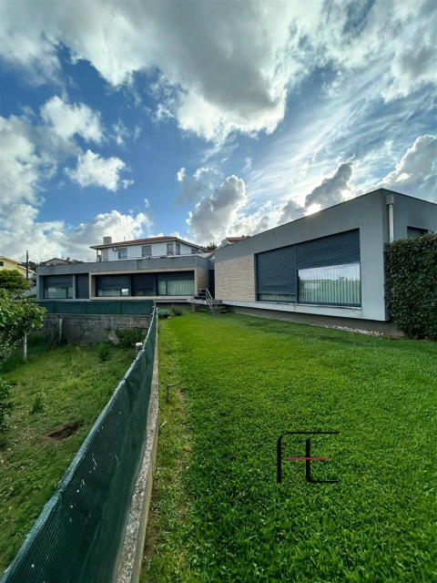 Moradia T3 para Venda em Gondomar (São Cosme), Valbom e Jovim
