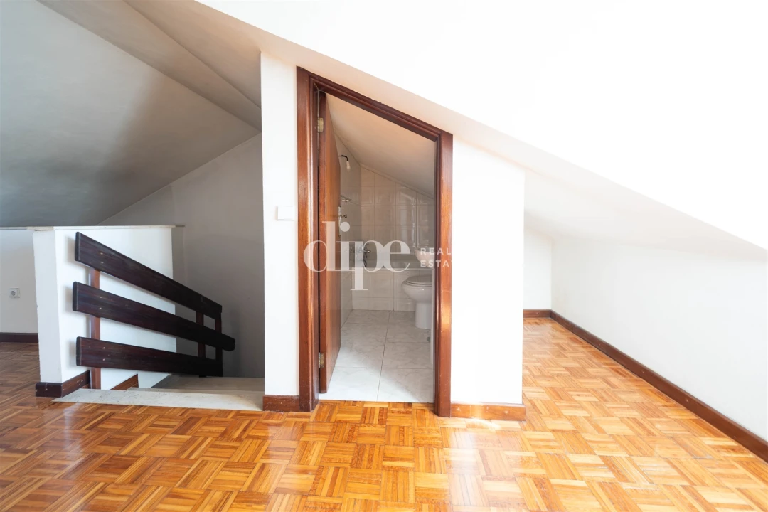 Moradia T3 para Arrendamento em Fermentões Foto 19