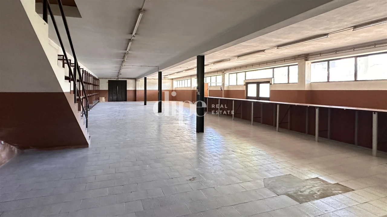 Armazém para Arrendamento em Polvoreira Foto 9