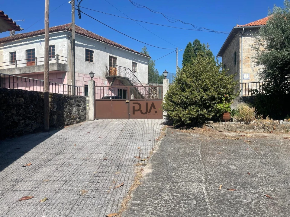Moradia T3 para Venda em Rio de Moinhos Foto 29