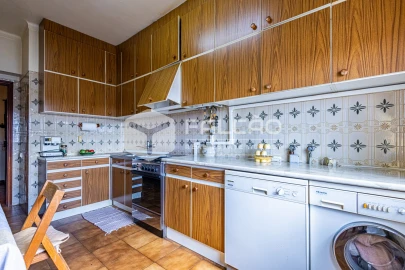 Apartamento T4 para Venda em Marvila, Ribeira Santarém, São Salvador, São Nicolau