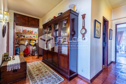 Apartamento T4 para Venda em Marvila, Ribeira Santarém, São Salvador, São Nicolau