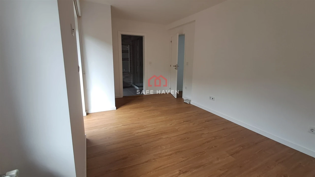 Moradia T4 para Venda em Sazes da Beira Foto 4