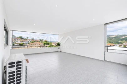 Apartamento T3 para Venda em Alpendorada, Várzea e Torrão