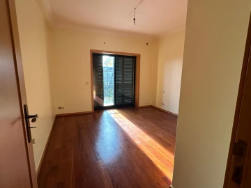 Moradia T4 para Venda em Amares e Figueiredo