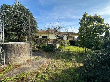 Moradia T4 para Venda em Amares e Figueiredo