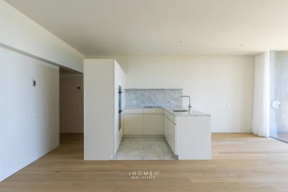 Apartamento T2 para Arrendamento em Glória e Vera Cruz