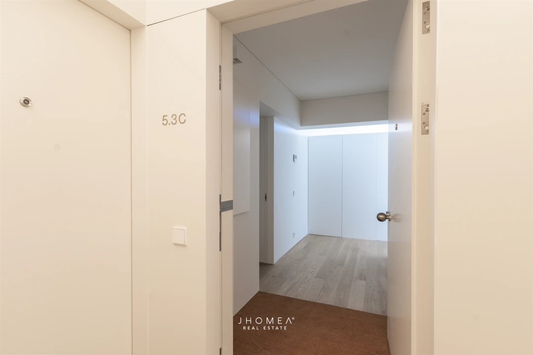 Apartamento T2 para Arrendamento em Glória e Vera Cruz Foto 7