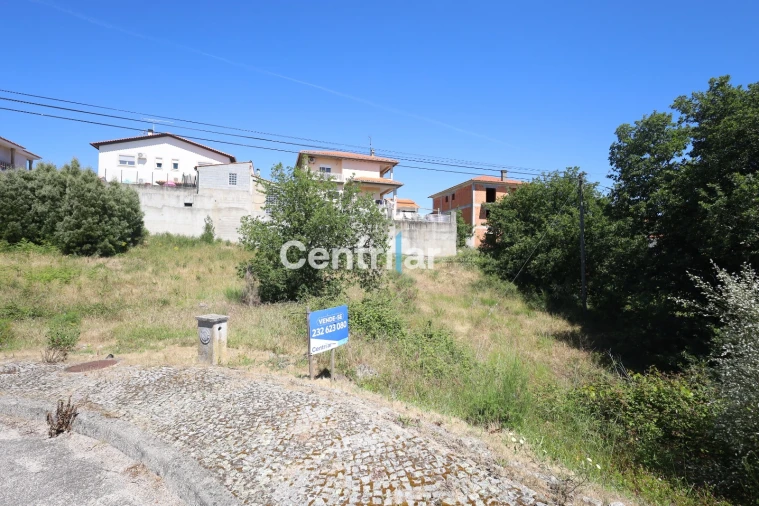 Terreno para Venda em Mangualde, Mesquitela e Cunha Alta Foto 2