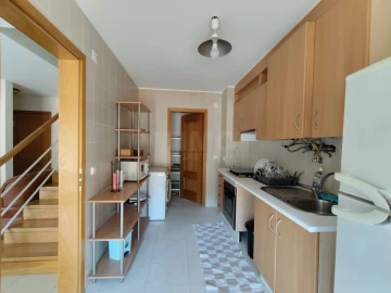 Apartamento T2 para Arrendamento em Covilhã e Canhoso