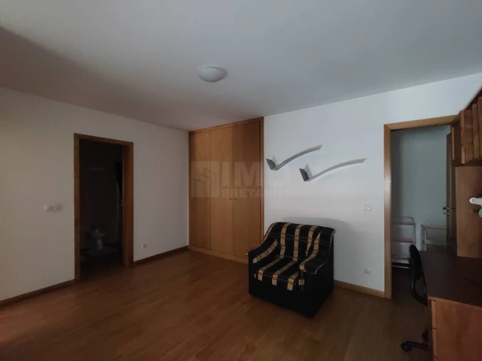 Apartamento T2 para Arrendamento em Covilhã e Canhoso Foto 11