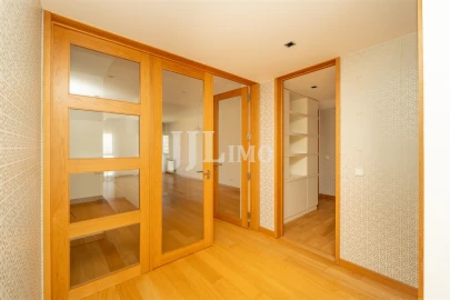 Apartamento T2 para Venda em São Domingos de Benfica