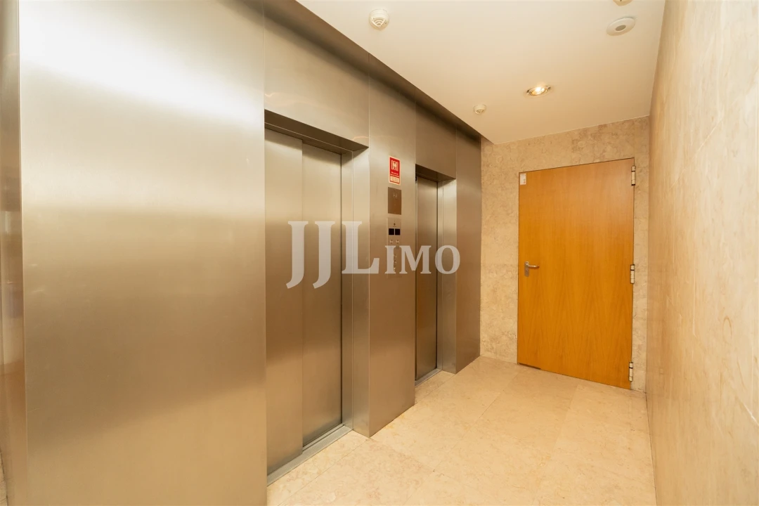 Apartamento T2 para Venda em São Domingos de Benfica Foto 19