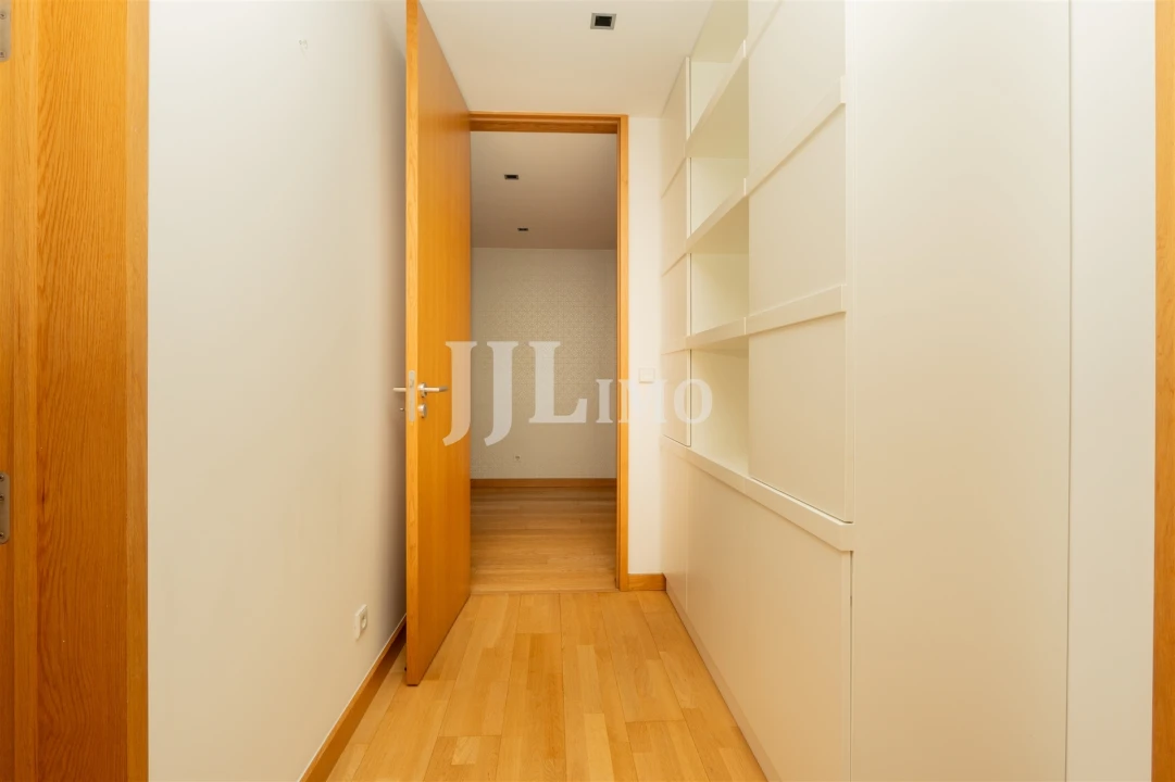 Apartamento T2 para Venda em São Domingos de Benfica Foto 10