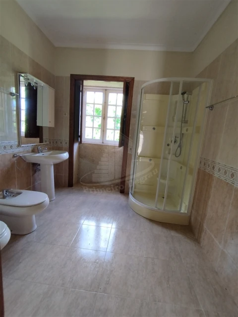 Quinta T0 para Venda em Geraz do Lima (Santa Maria, Santa Leocádia, Moreira), Deão