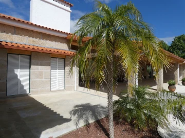 Quinta T0 para Venda em Geraz do Lima (Santa Maria, Santa Leocádia, Moreira), Deão