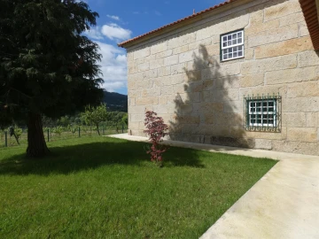 Quinta T0 para Venda em Geraz do Lima (Santa Maria, Santa Leocádia, Moreira), Deão