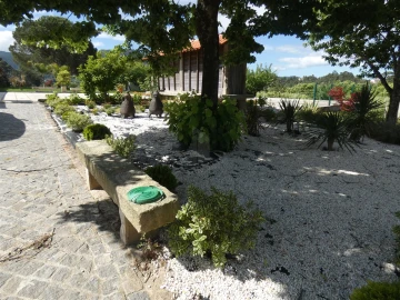 Quinta T0 para Venda em Geraz do Lima (Santa Maria, Santa Leocádia, Moreira), Deão