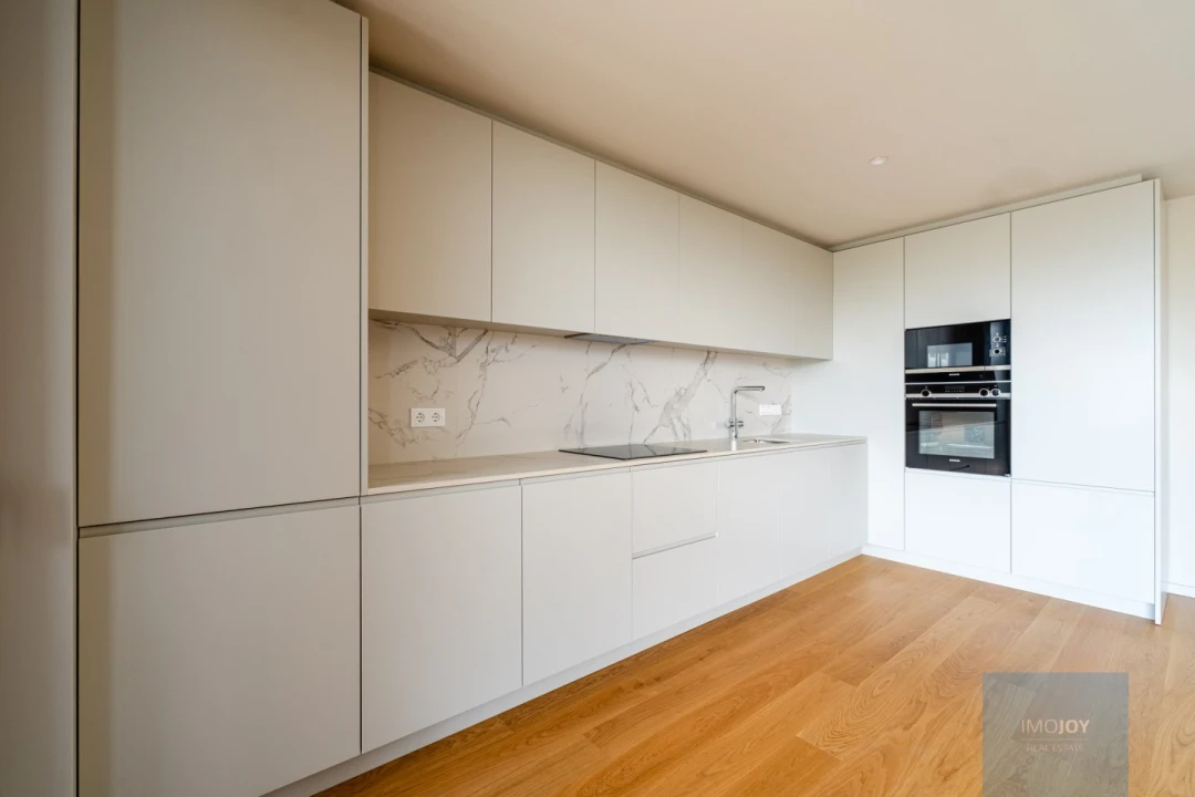 Apartamento T4 para Venda em Santa Marinha e São Pedro da Afurada Foto 6
