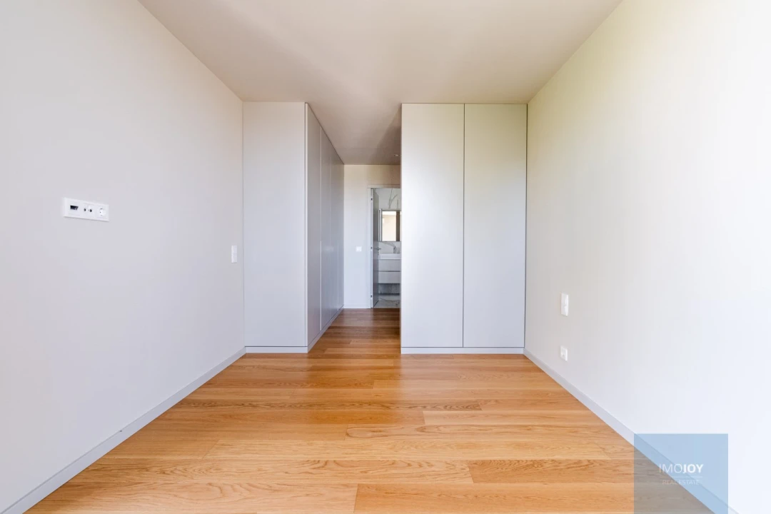 Apartamento T4 para Venda em Santa Marinha e São Pedro da Afurada Foto 9