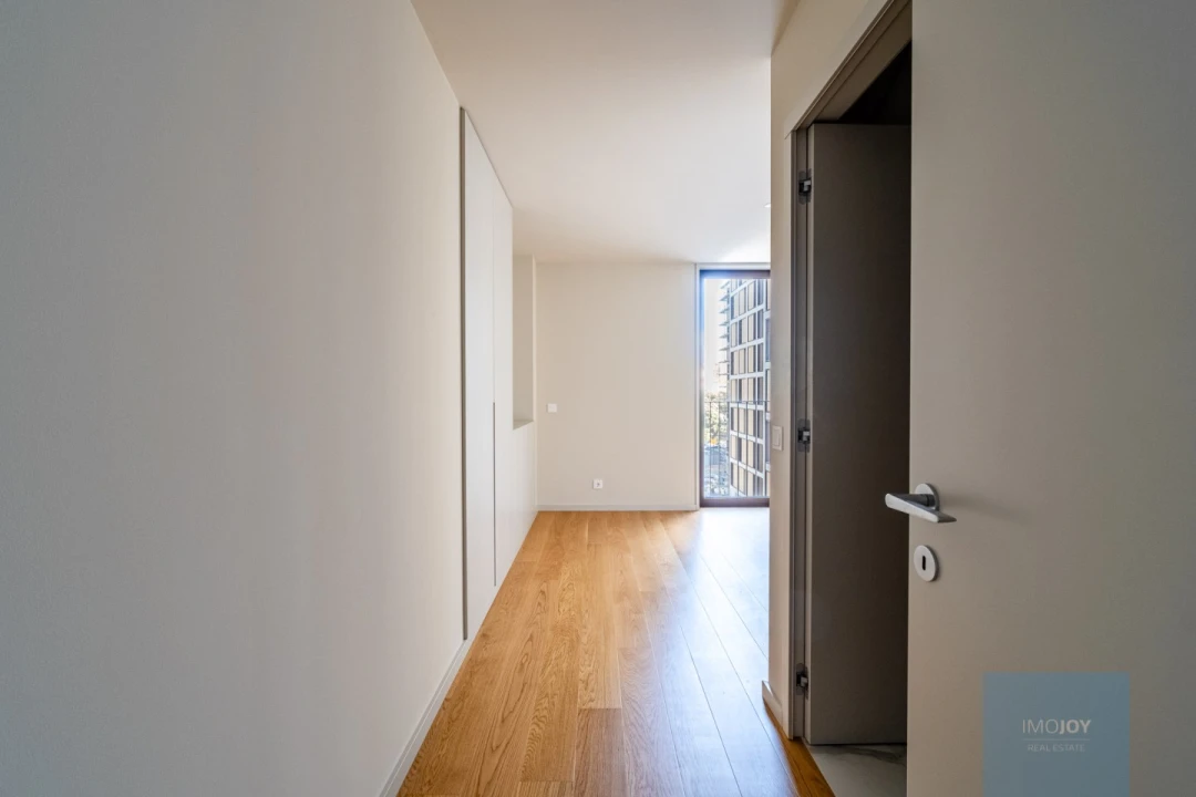 Apartamento T4 para Venda em Santa Marinha e São Pedro da Afurada Foto 15