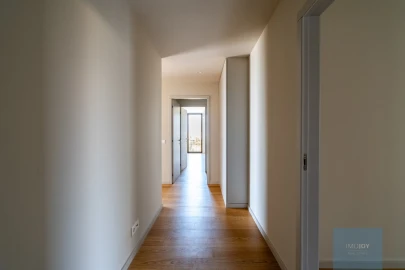 Apartamento T4 para Venda em Santa Marinha e São Pedro da Afurada