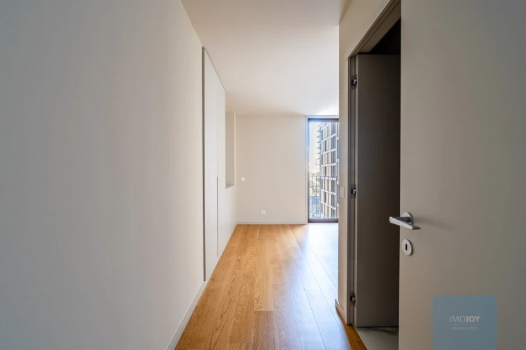 Apartamento T4 para Venda em Santa Marinha e São Pedro da Afurada Foto 15