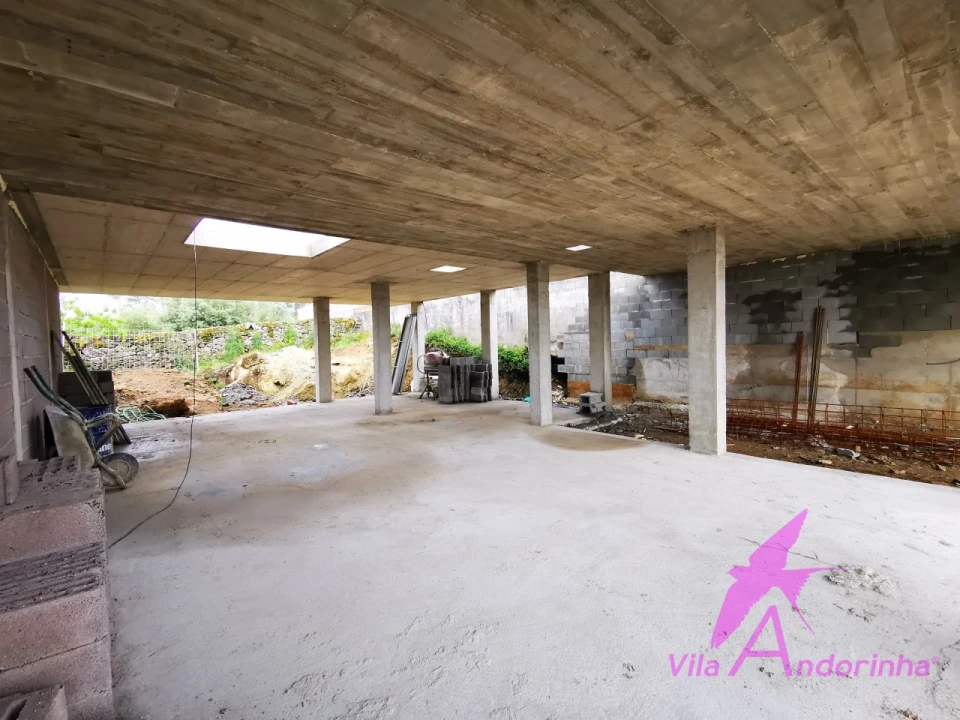 Moradia T3 para Venda em Cardielos e Serreleis Foto 4