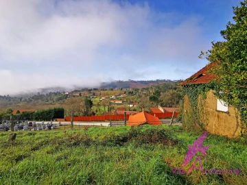 Terreno para Venda em Mentrestido