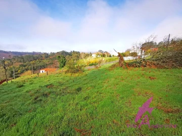Terreno para Venda em Mentrestido