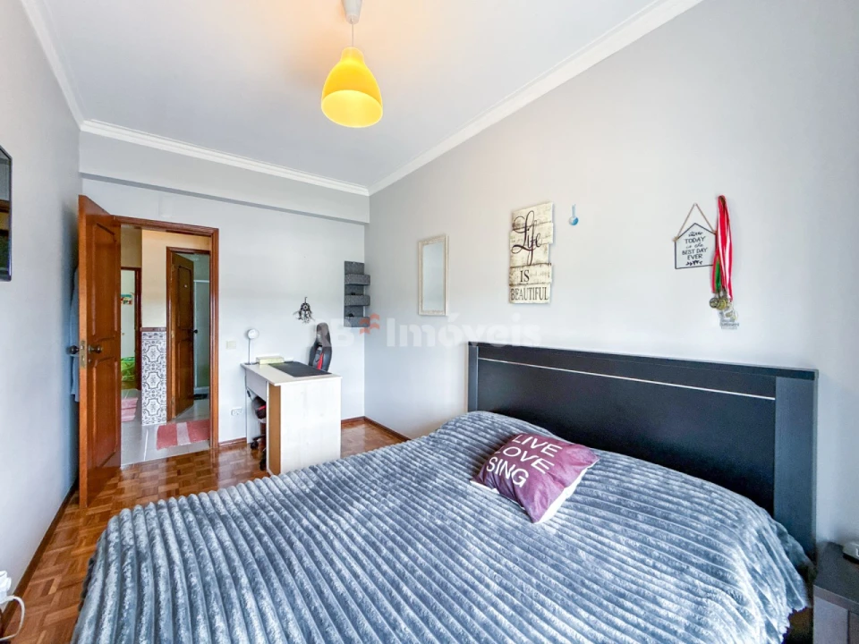Apartamento T3 para Venda em São João Baptista e Santa Maria dos Olivais Foto 16