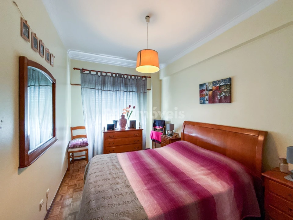 Apartamento T3 para Venda em São João Baptista e Santa Maria dos Olivais Foto 11