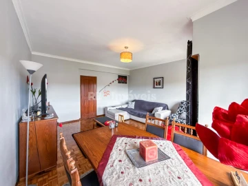 Apartamento T3 para Venda em São João Baptista e Santa Maria dos Olivais