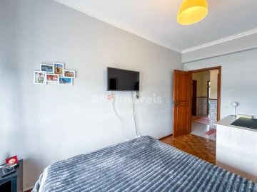 Apartamento T3 para Venda em São João Baptista e Santa Maria dos Olivais