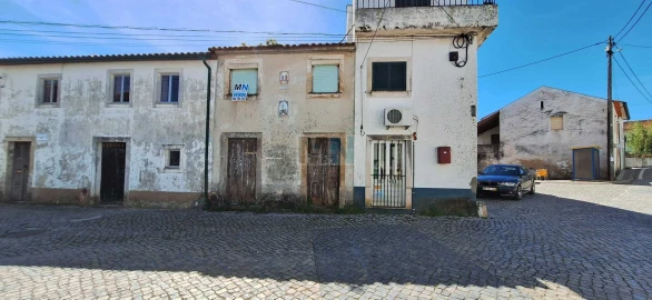 Moradia T9 para Venda em Almalagues