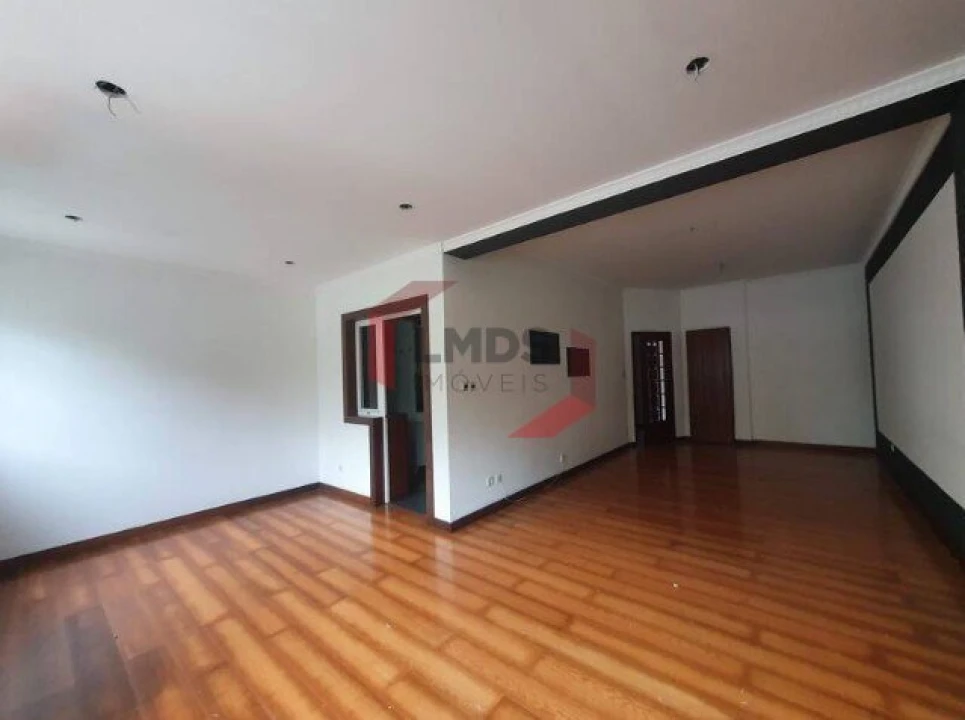 Apartamento T2 para Venda em Cedofeita, Santo Ildefonso, Sé, Miragaia, São Nicolau e Vitória Foto 4