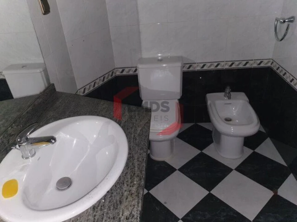 Apartamento T2 para Venda em Cedofeita, Santo Ildefonso, Sé, Miragaia, São Nicolau e Vitória Foto 12