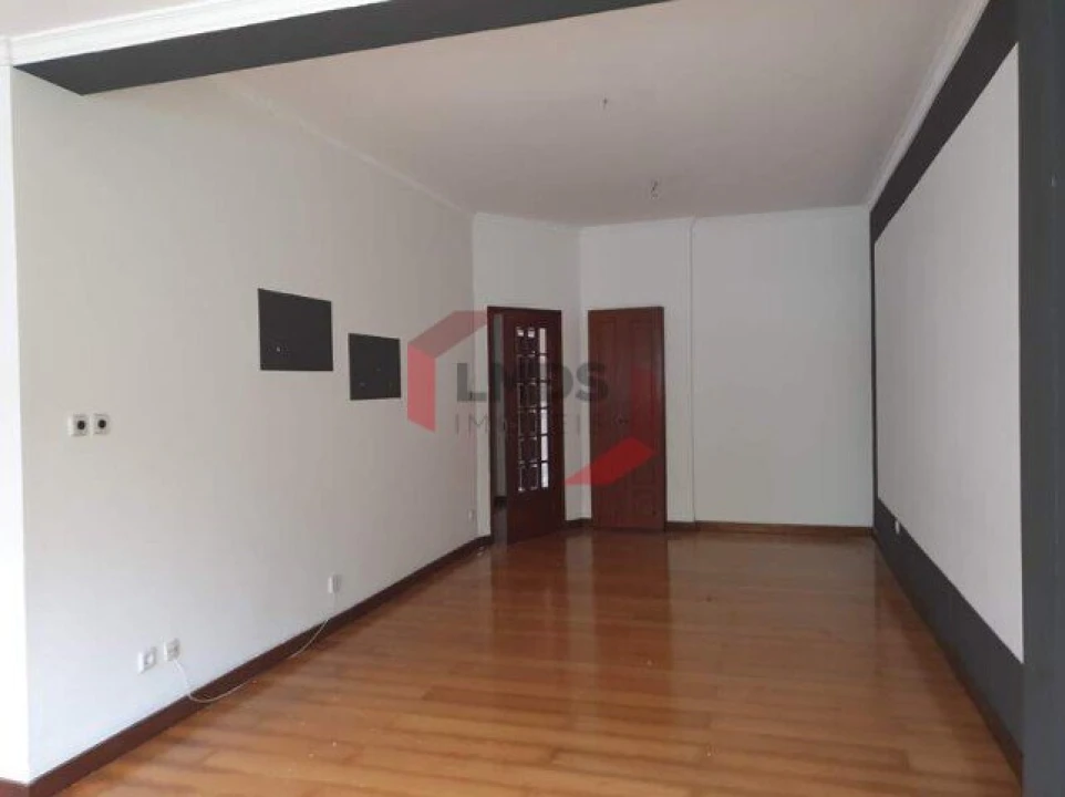 Apartamento T2 para Venda em Cedofeita, Santo Ildefonso, Sé, Miragaia, São Nicolau e Vitória Foto 6