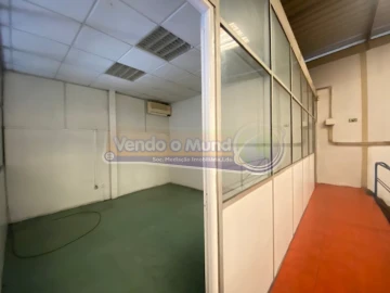 Armazém para Arrendamento em Samora Correia