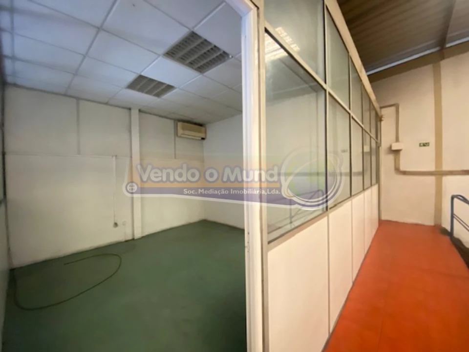 Armazém para Arrendamento em Samora Correia Foto 8