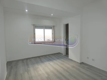Apartamento T3 para Venda em Odivelas