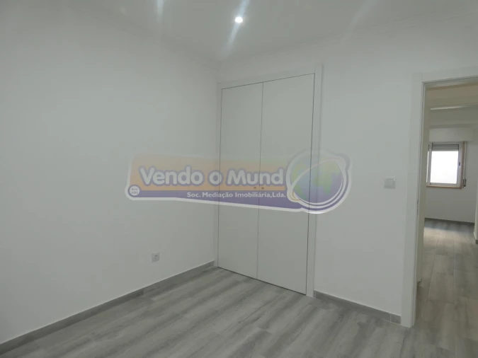 Apartamento T3 para Venda em Odivelas Foto 10